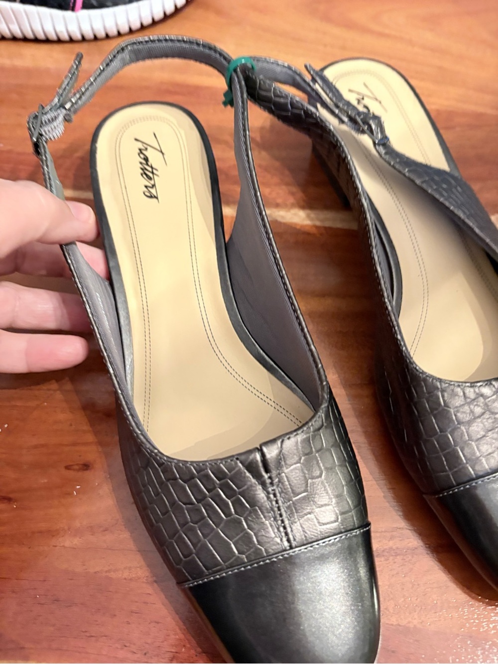Women's Slingback Square-Toe - Picture 4 of 6